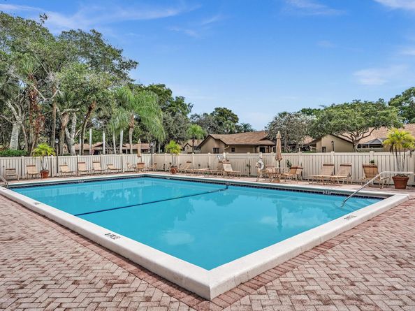 2659 Carambola Cir 106, Pompano Beach FL 33066