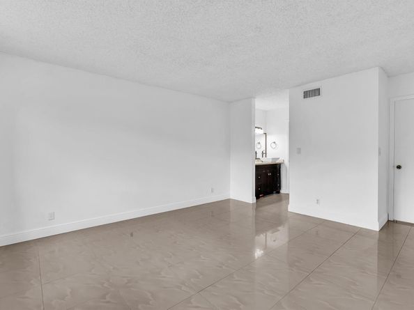 2659 Carambola Cir 106, Pompano Beach FL 33066