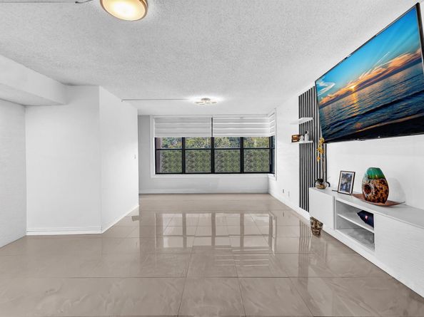 2659 Carambola Cir 106, Pompano Beach FL 33066