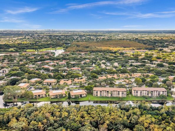 2659 Carambola Cir 106, Pompano Beach FL 33066