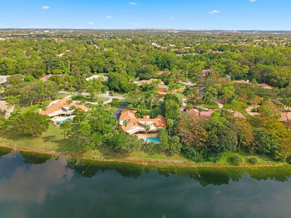 5328 E Leitner Drive, Coral Springs FL 33067