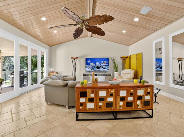 5328 E Leitner Drive, Coral Springs FL 33067