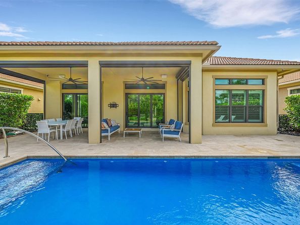 9375 Cantal Cir, Pompano Beach FL 33076