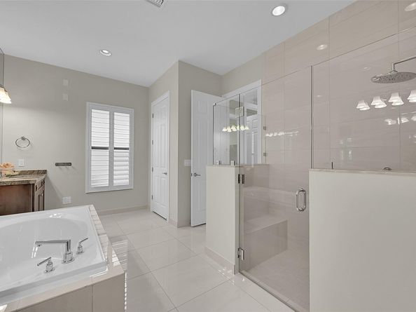 9375 Cantal Cir, Pompano Beach FL 33076