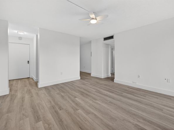 2465 SW 18th Ave 3206, Miami FL 33145