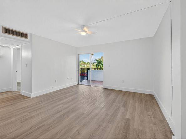 2465 SW 18th Ave 3206, Miami FL 33145