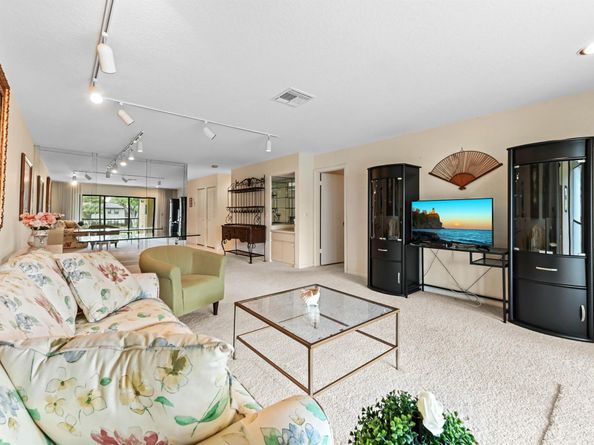 33 Southport Lane D, Boynton Beach FL 33436