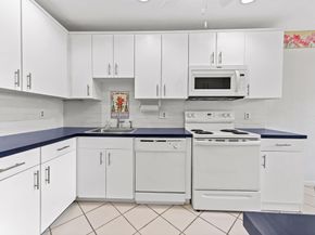 33 Southport Lane D, Boynton Beach FL 33436