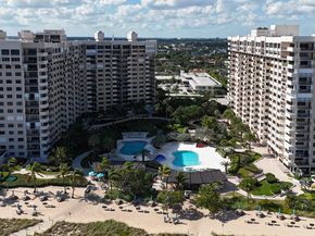 4900 N Ocean Blvd 303, Lauderdale By The Sea FL 33308