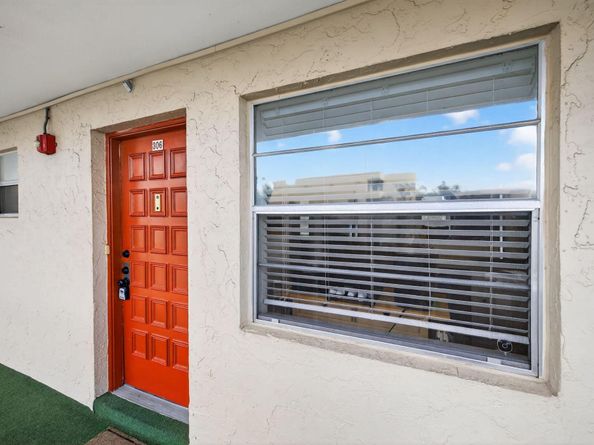 3776 Inverrary Boulevard 306r, Lauderhill FL 33319