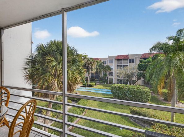 3776 Inverrary Boulevard 306r, Lauderhill FL 33319