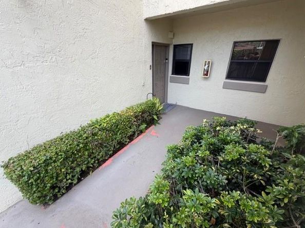 2899 S Carambola Cir S 2090, Coconut Creek FL 33066