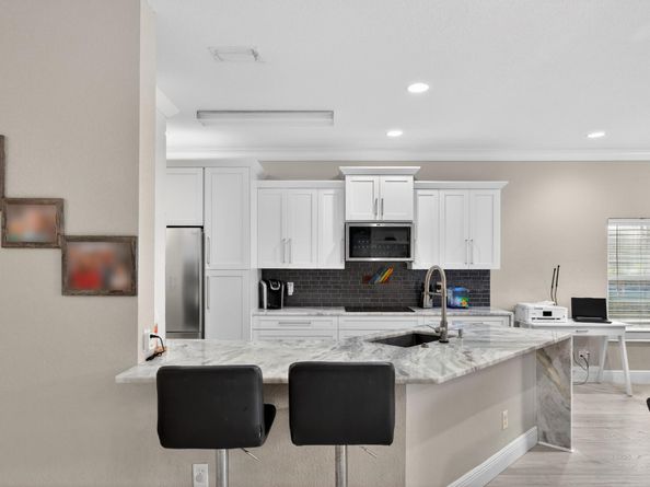 5784 NW 49th Ln, Coconut Creek FL 33073