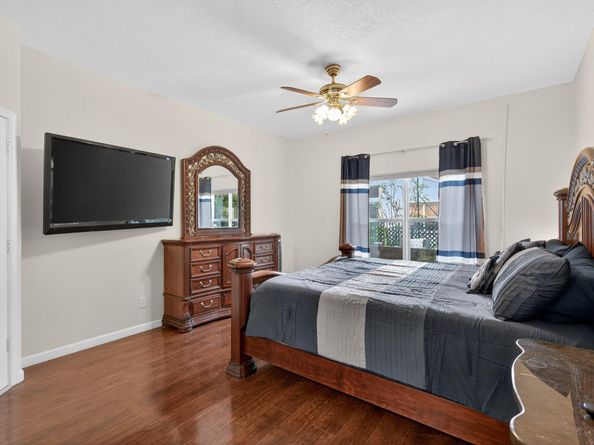 5784 NW 49th Ln, Coconut Creek FL 33073