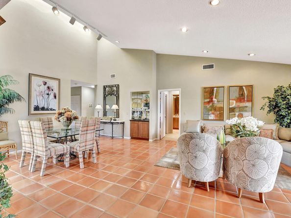 22 Eastgate Drive D, Boynton Beach FL 33436