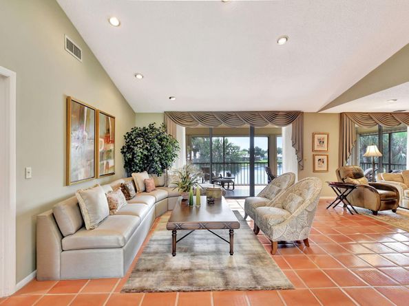 22 Eastgate Drive D, Boynton Beach FL 33436