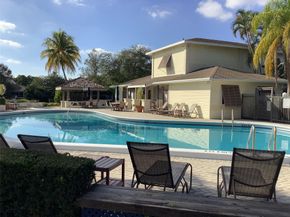 4765 S Hemingway Cir 68, Margate FL 33063