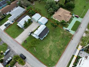 1338 -1384 NE 35th St, Oakland Park FL 33334