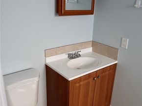 1338 -1384 NE 35th St, Oakland Park FL 33334