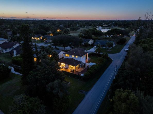 2151 NW 121st Avenue, Plantation FL 33323