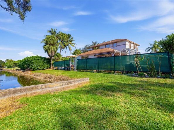 2151 NW 121st Avenue, Plantation FL 33323