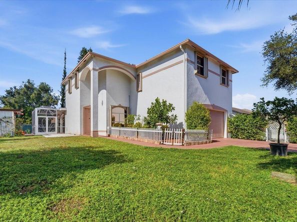 2151 NW 121st Avenue, Plantation FL 33323