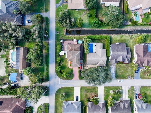 2151 NW 121st Avenue, Plantation FL 33323
