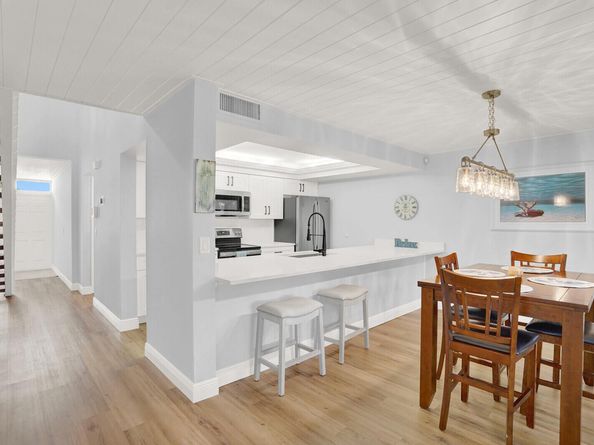 277 Old Meadow Way, Palm Beach Gardens FL 33418