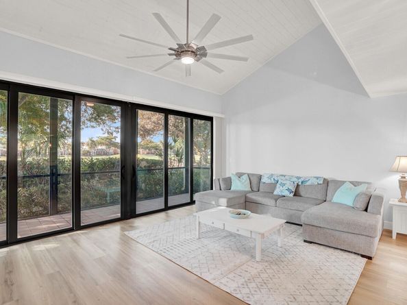 277 Old Meadow Way, Palm Beach Gardens FL 33418