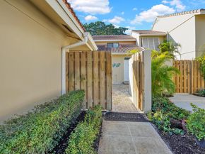 277 Old Meadow Way, Palm Beach Gardens FL 33418