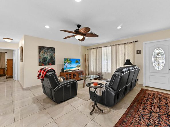 1121 SE 14th Court, Deerfield Beach FL 33441