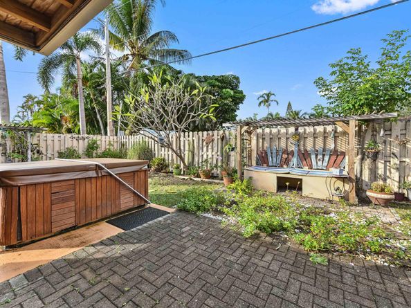 1121 SE 14th Court, Deerfield Beach FL 33441