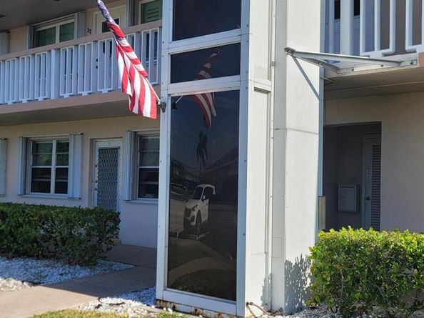 35 Somerset B, West Palm Beach FL 33417