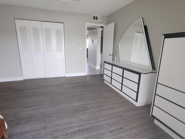 35 Somerset B, West Palm Beach FL 33417