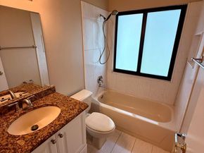 608 Harbour Pointe Way, Greenacres FL 33413