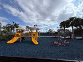 608 Harbour Pointe Way, Greenacres FL 33413