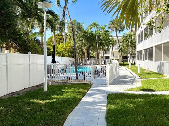1439 S Ocean Boulevard 303, Lauderdale By The Sea FL 33062