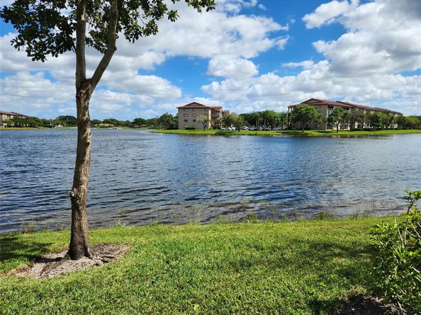 1201 SW 141st Ave 403 J, Hollywood FL 33027