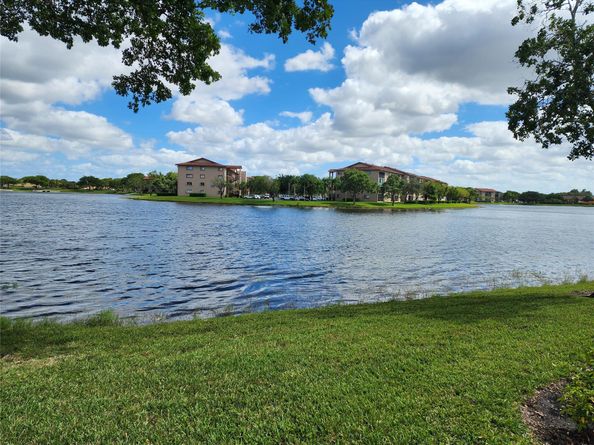 1201 SW 141st Ave 403 J, Hollywood FL 33027