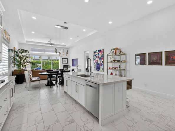 10050 Regency Way, Palm Beach Gardens FL 33412