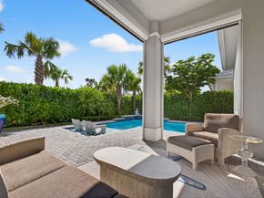 10050 Regency Way, Palm Beach Gardens FL 33412