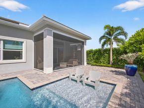 10050 Regency Way, Palm Beach Gardens FL 33412