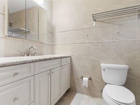 7237 E Tropical Way, Plantation FL 33317