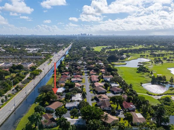 7237 E Tropical Way, Plantation FL 33317