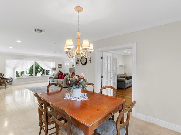 7237 E Tropical Way, Plantation FL 33317