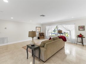 7237 E Tropical Way, Plantation FL 33317