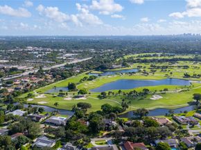 7237 E Tropical Way, Plantation FL 33317