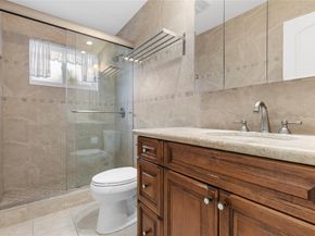 7237 E Tropical Way, Plantation FL 33317