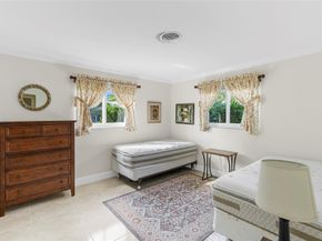 7237 E Tropical Way, Plantation FL 33317