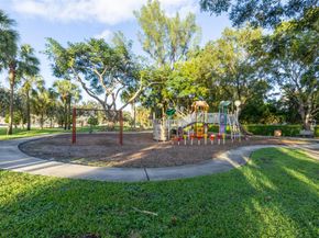 7237 E Tropical Way, Plantation FL 33317